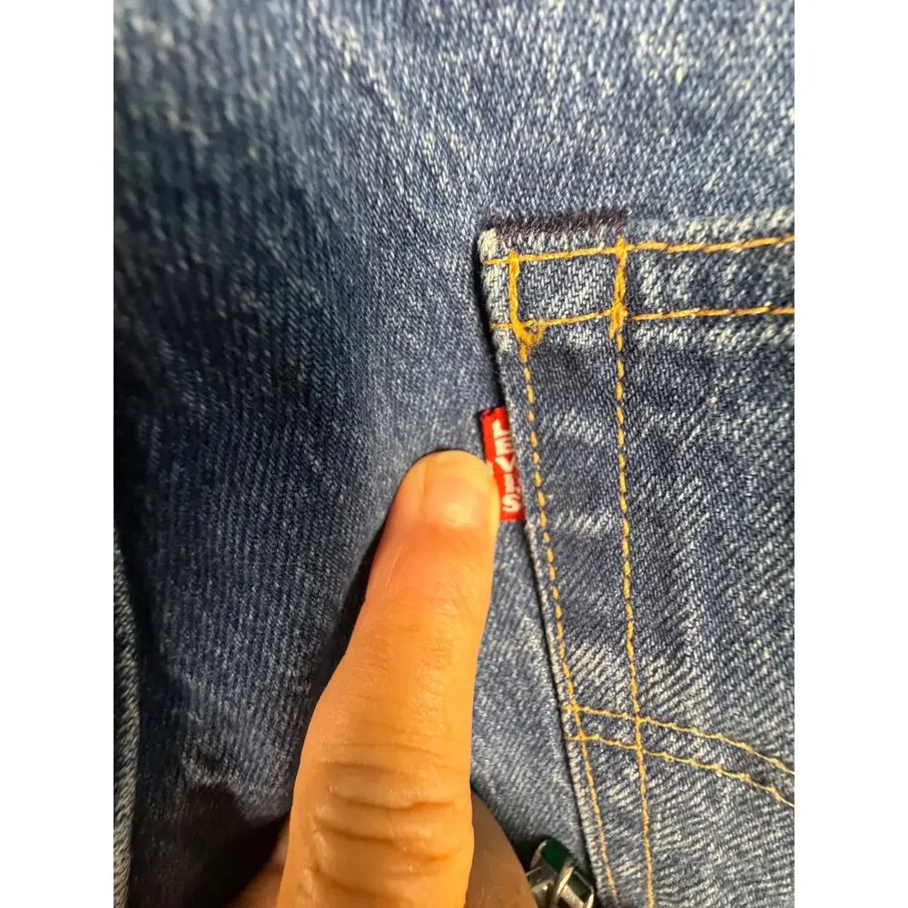 Levi’s Big E Red Tab Jeans 90s Relaxed Straight Leg Med Wash Denim USA 31 x 32‎